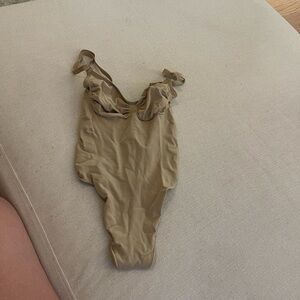 Skims seamless sculpt thong bodysuit